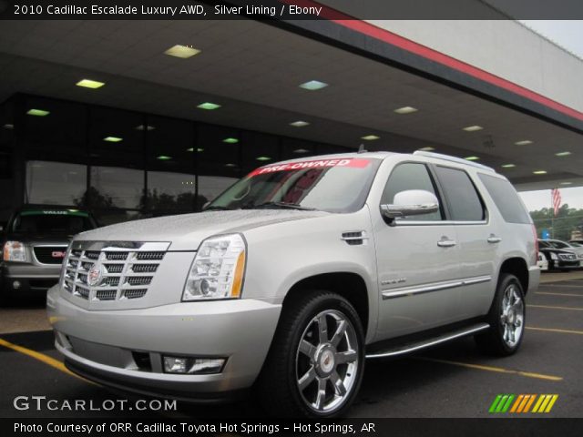 2010 Cadillac Escalade Luxury AWD in Silver Lining