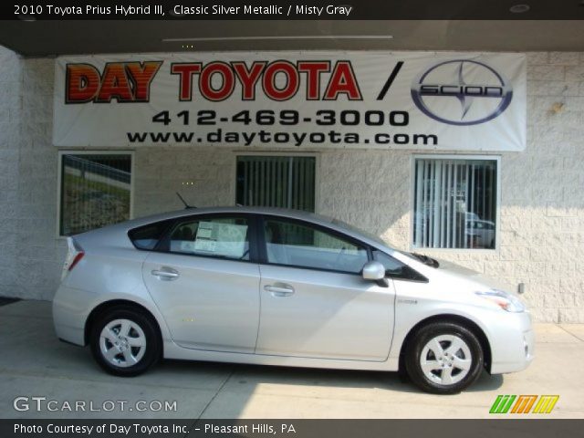 2010 Toyota Prius Hybrid III in Classic Silver Metallic