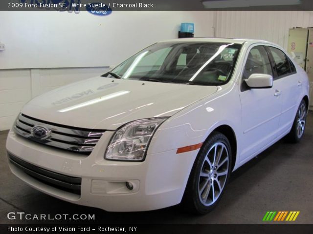 2009 Ford Fusion SE in White Suede