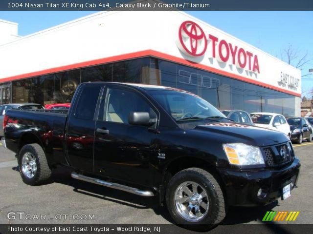 2004 Nissan Titan XE King Cab 4x4 in Galaxy Black