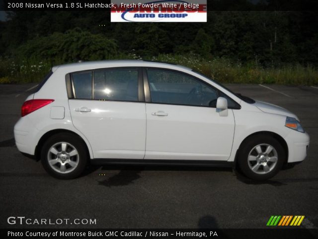 2008 Nissan versa sedan white #3