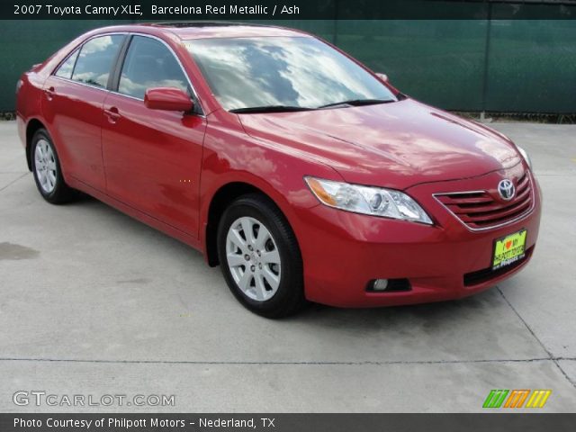 2007 Toyota Camry XLE in Barcelona Red Metallic