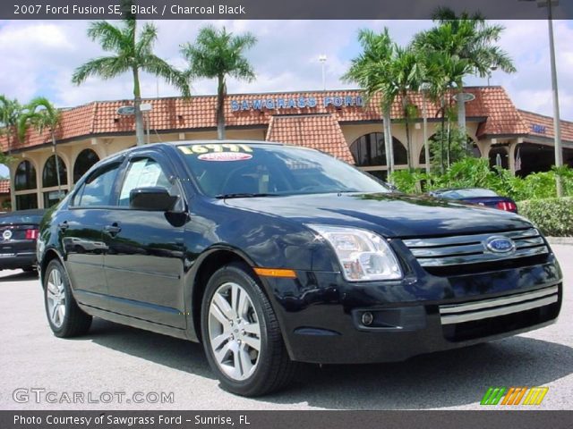 2007 Ford Fusion SE in Black