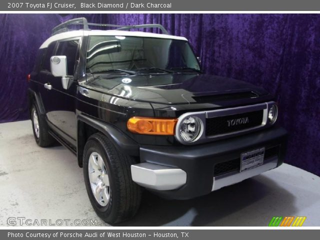 2007 Toyota FJ Cruiser  in Black Diamond