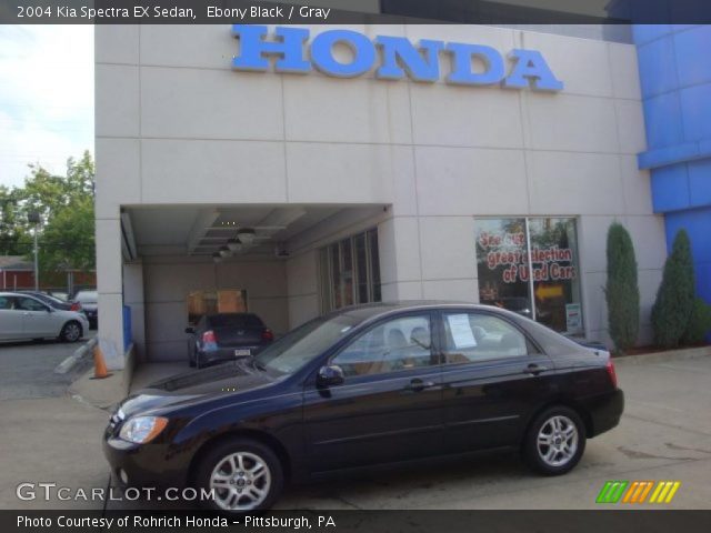 2004 Kia Spectra EX Sedan in Ebony Black