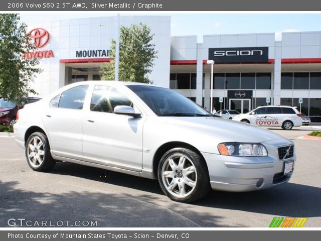 2006 Volvo S60 2.5T AWD in Silver Metallic
