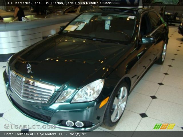 2010 Mercedes-Benz E 350 Sedan in Jade Green Metallic