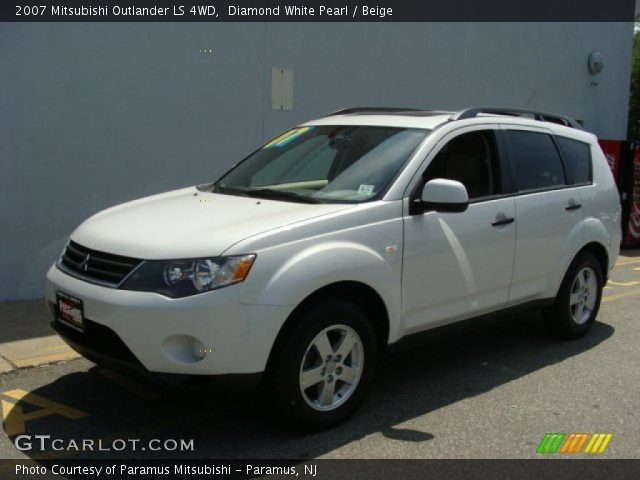 2007 Mitsubishi Outlander LS 4WD in Diamond White Pearl