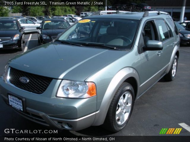 2005 Ford Freestyle SEL in Titanium Green Metallic