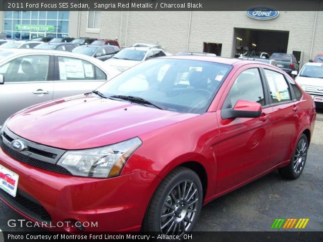2011 Ford Focus SES Sedan in Sangria Red Metallic