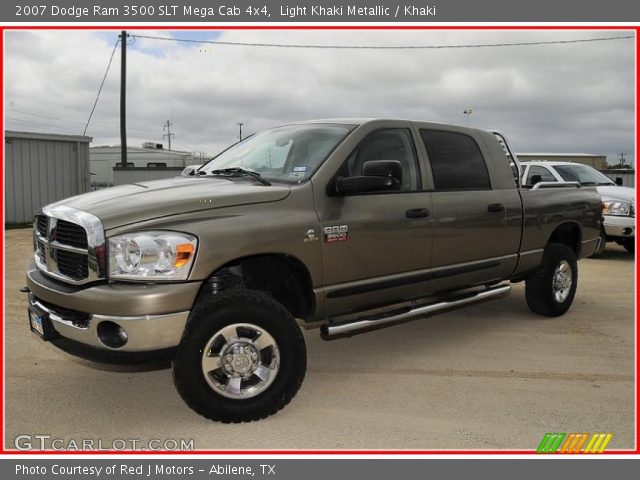 2007 Dodge Ram 3500 SLT Mega Cab 4x4 in Light Khaki Metallic