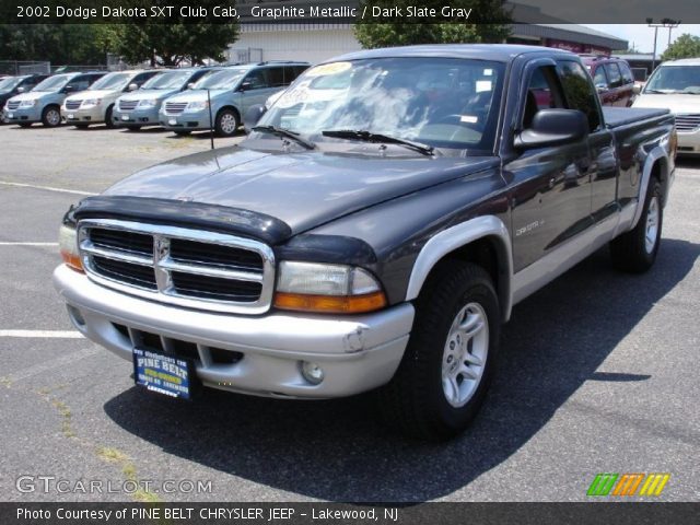 2002 Dodge Dakota SXT Club Cab in Graphite Metallic