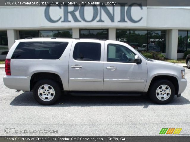 2007 Chevrolet Suburban 1500 LT in Silver Birch Metallic