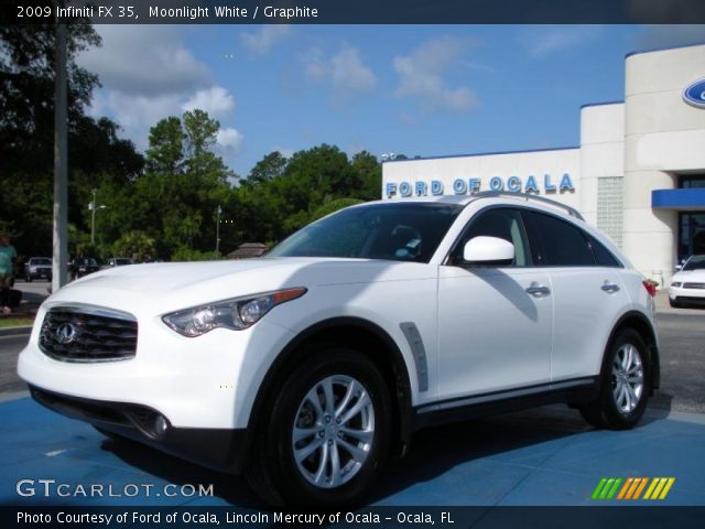 2009 Infiniti FX 35 in Moonlight White