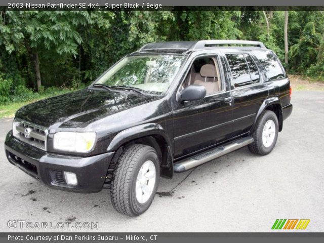 2003 Nissan Pathfinder SE 4x4 in Super Black
