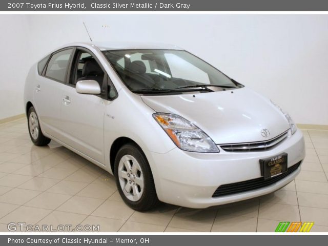 2007 Toyota Prius Hybrid in Classic Silver Metallic