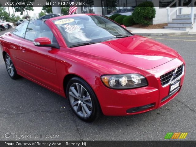 2010 Volvo C70 T5 in Passion Red