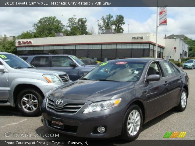 2010 Toyota Camry XLE in Magnetic Gray Metallic