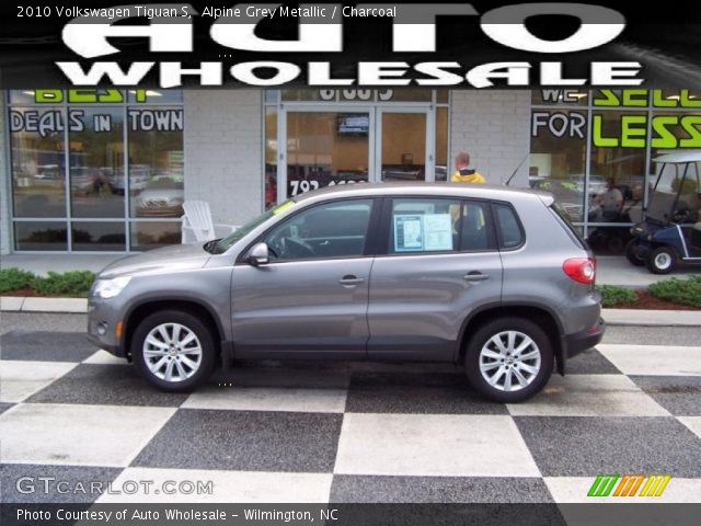 2010 Volkswagen Tiguan S in Alpine Grey Metallic