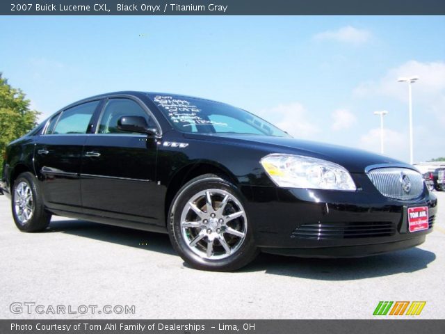 2007 Buick Lucerne CXL in Black Onyx