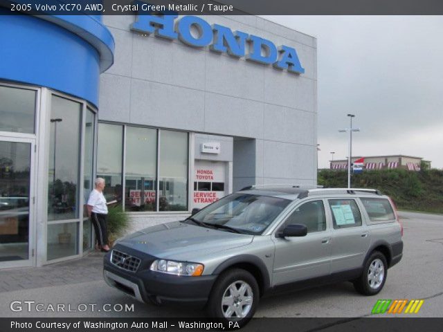 2005 Volvo XC70 AWD in Crystal Green Metallic
