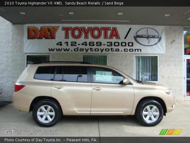 2010 Toyota Highlander V6 4WD in Sandy Beach Metallic