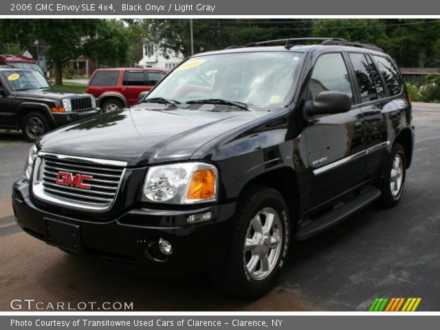 2006 GMC Envoy SLE 4x4 in Black Onyx