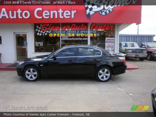 2006 BMW 5 Series 525xi Sedan in Jet Black
