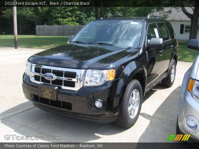 2010 Ford Escape XLT in Black