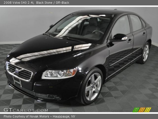 2008 Volvo S40 2.4i in Black Stone