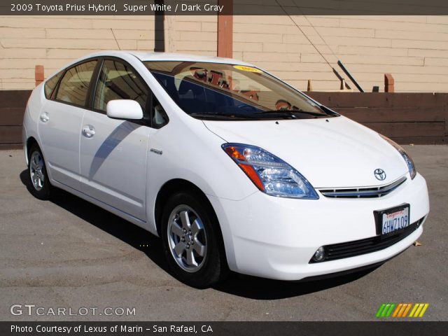 2009 Toyota Prius Hybrid in Super White