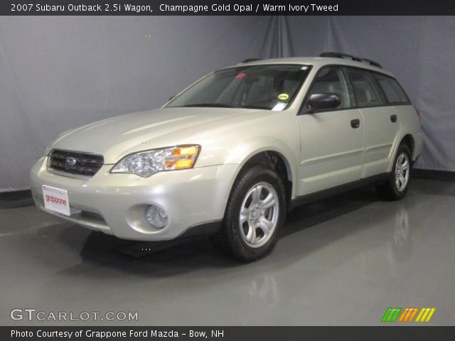 2007 Subaru Outback 2.5i Wagon in Champagne Gold Opal