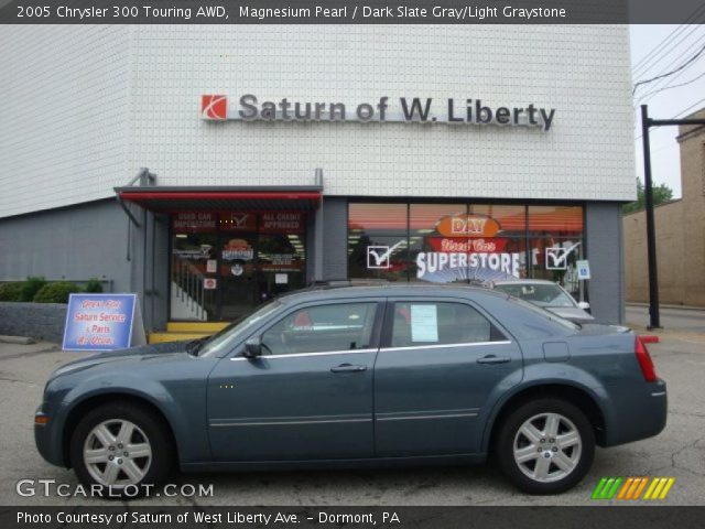 2005 Chrysler 300 Touring AWD in Magnesium Pearl