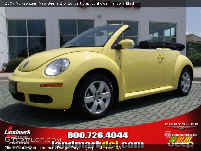 2007 Volkswagen New Beetle 2.5 Convertible in Sunflower Yellow