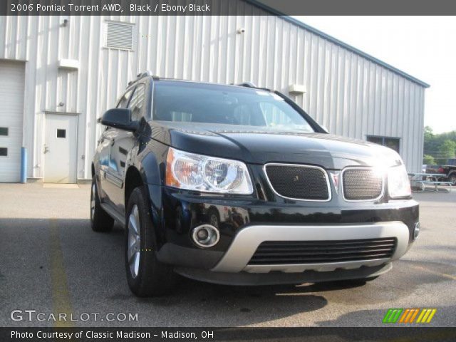 2006 Pontiac Torrent AWD in Black