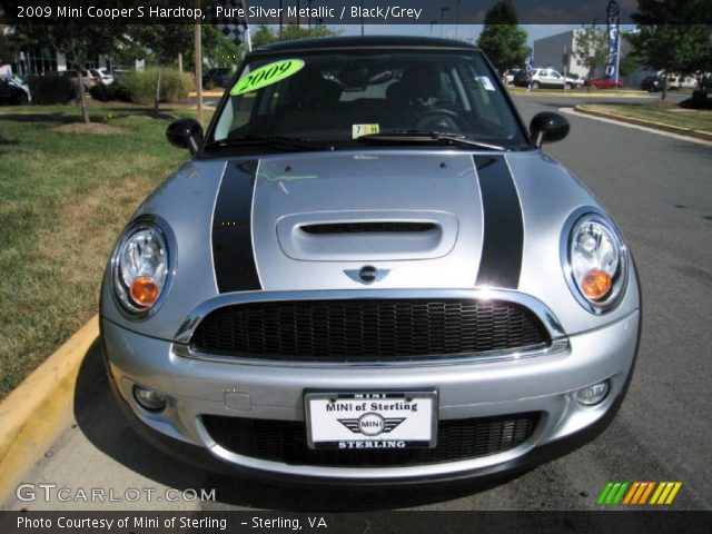 2009 Mini Cooper S Hardtop in Pure Silver Metallic