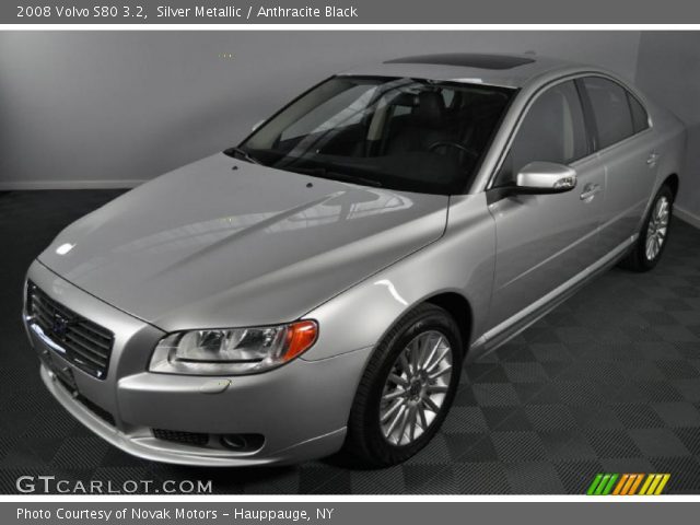 2008 Volvo S80 3.2 in Silver Metallic