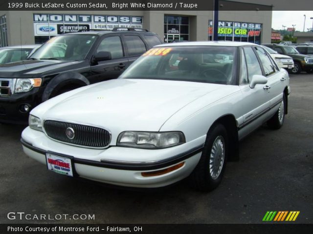 1999 Buick LeSabre Custom Sedan in Bright White Diamond