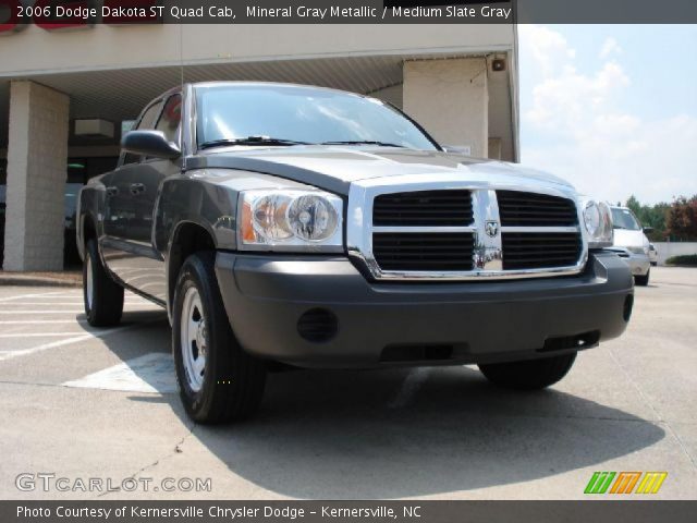 2006 Dodge Dakota ST Quad Cab in Mineral Gray Metallic