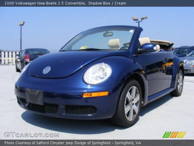 2006 Volkswagen New Beetle 2.5 Convertible in Shadow Blue