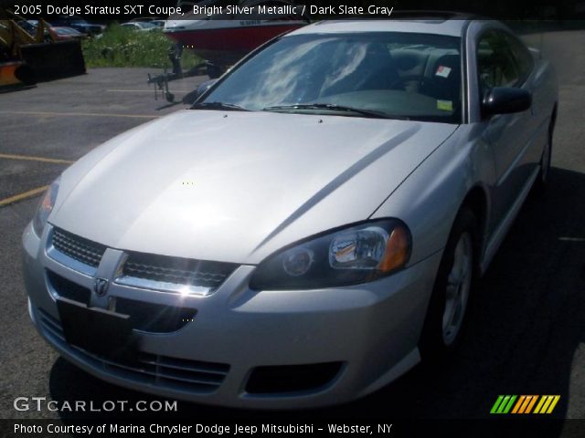 2005 Dodge Stratus SXT Coupe in Bright Silver Metallic