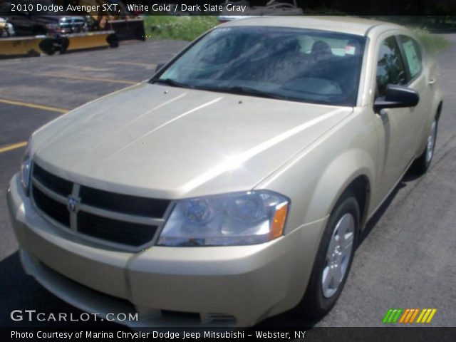 2010 Dodge Avenger SXT in White Gold