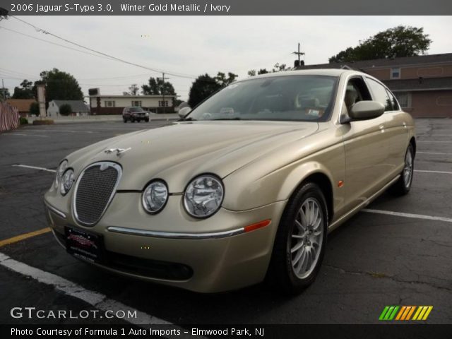 2006 Jaguar S-Type 3.0 in Winter Gold Metallic