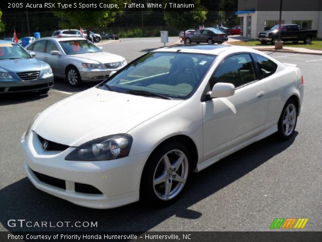 2005 Acura RSX Type S Sports Coupe in Taffeta White