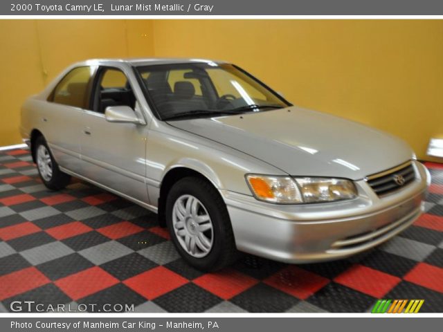 2000 Toyota Camry LE in Lunar Mist Metallic