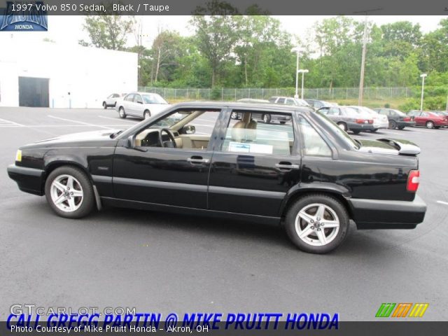 1997 Volvo 850 Sedan in Black