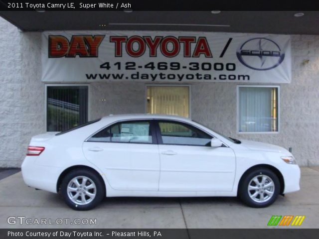 2011 Toyota Camry LE in Super White