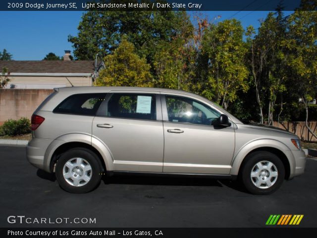 2009 Dodge Journey SE in Light Sandstone Metallic