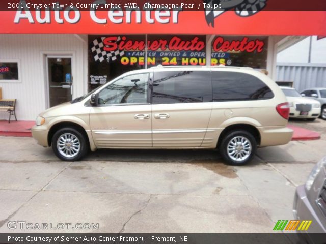 2001 Chrysler Town & Country Limited AWD in Champagne Pearl