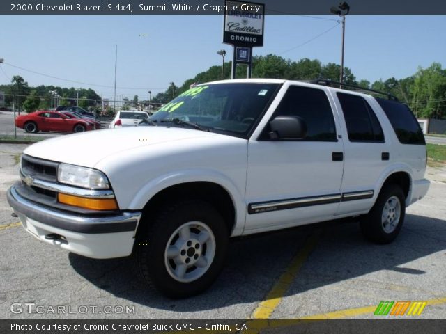 2000 Chevrolet Blazer LS 4x4 in Summit White